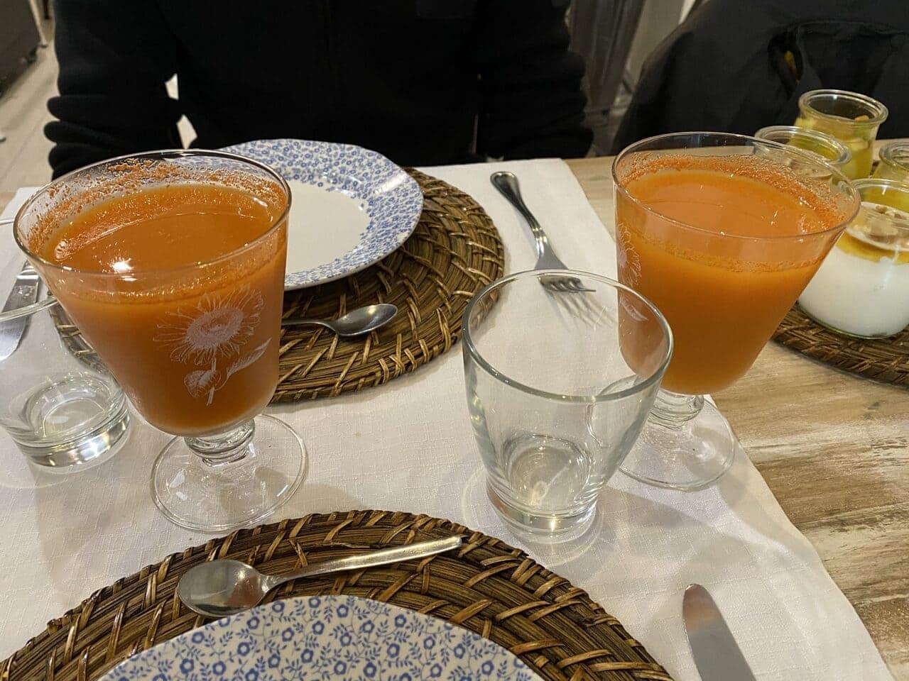 Zumos naturales de zanahoria, naranja y jengibre