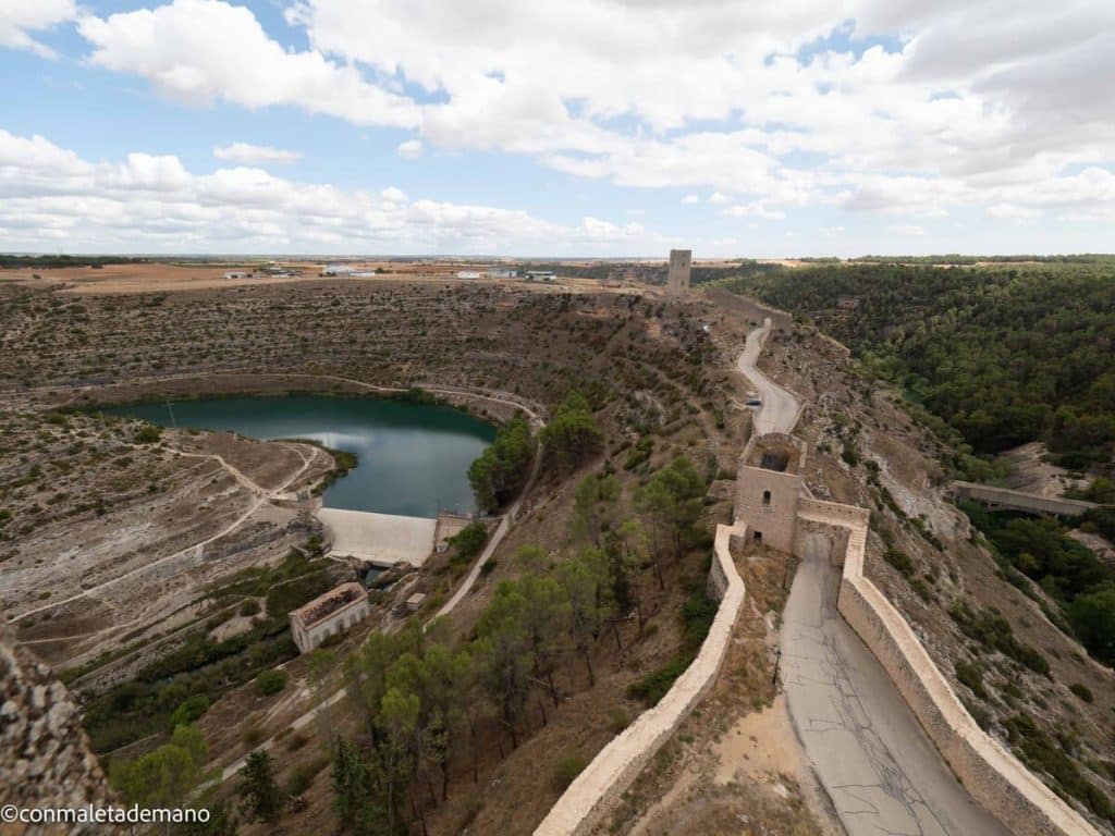 Vistas desde la terraza superior del Castillo de Alarcón, ahora Parador