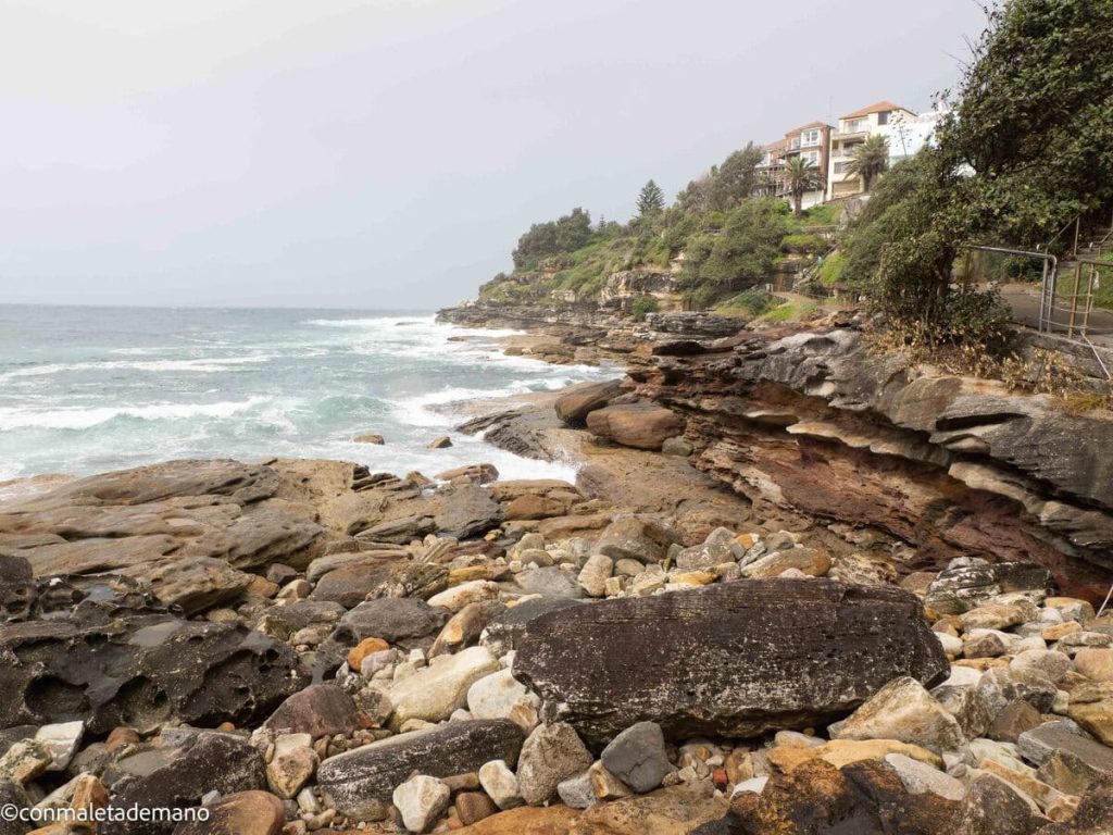 Vistas desde la ruta de Bondi Beach a Congee, en Sidney, Australia